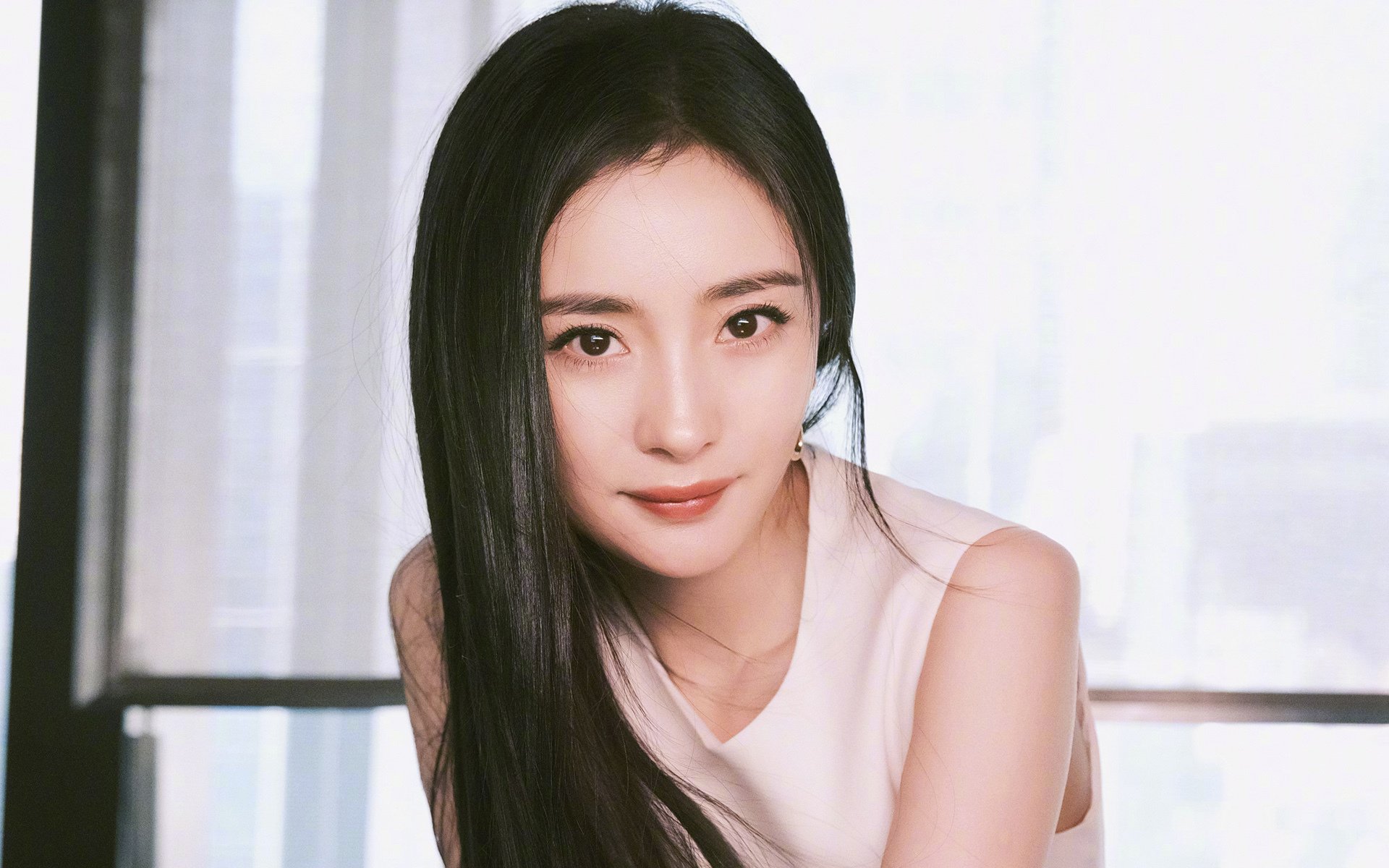 欧冠赞助商全力投入,赛事商业价值不断提升,欧冠赞助费