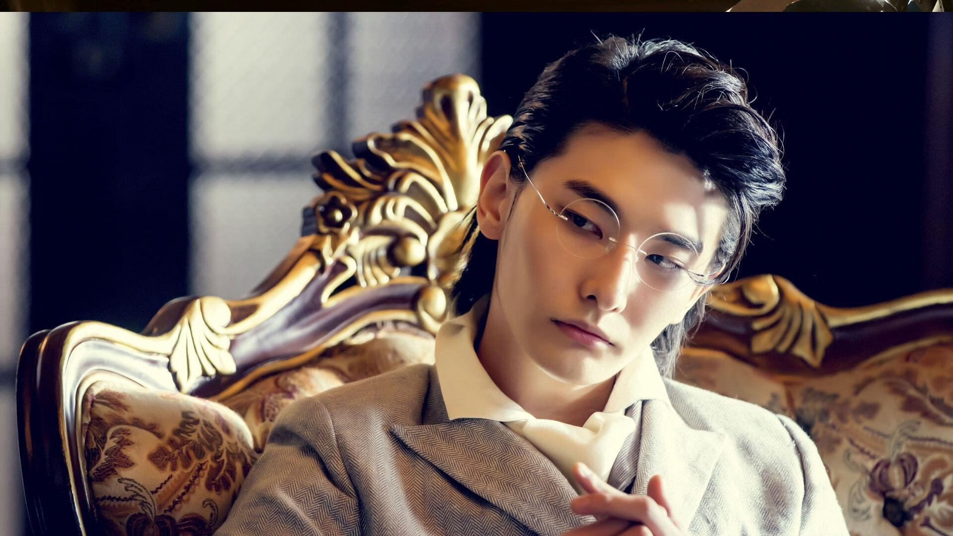 国足关键节点换人策略成功率趋势，国足换场地原因