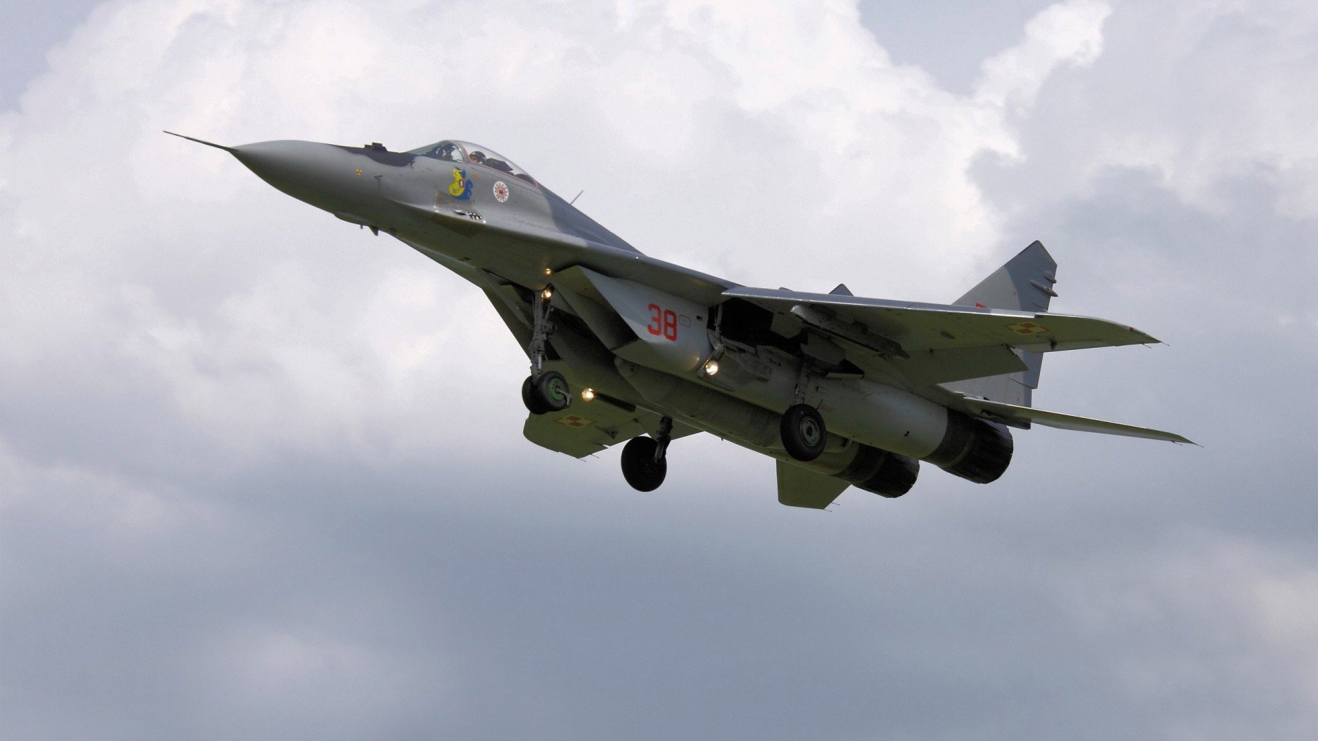 法甲霸气进攻:打穿对方防线的精彩瞬间!,法甲动作大